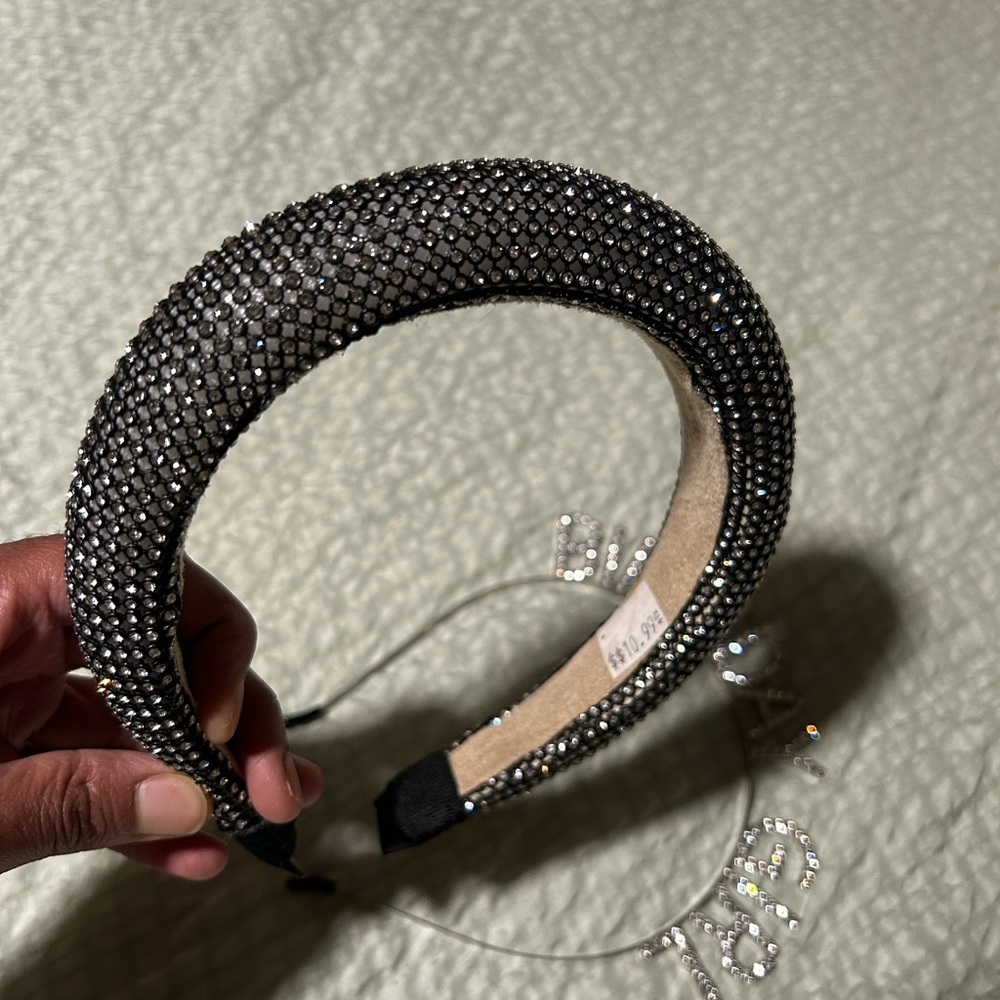 Black Rhinestone Celebration Headband Set - Picture 4 of 4